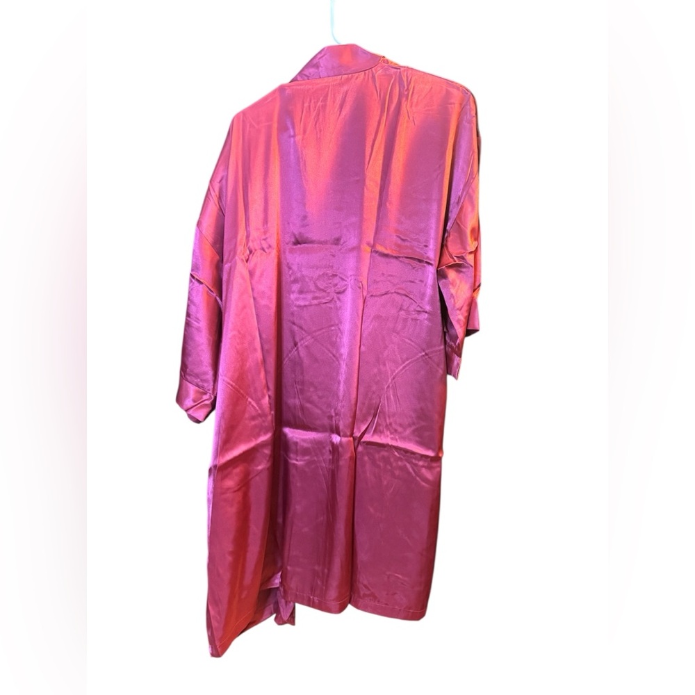 Intimo Luxurious Roseberry Satin Robe - Picture 9 of 12